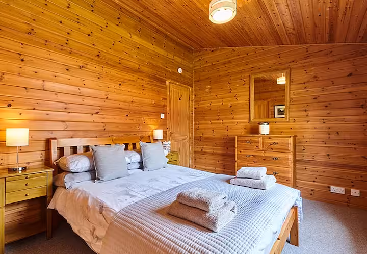 lodge bedroom